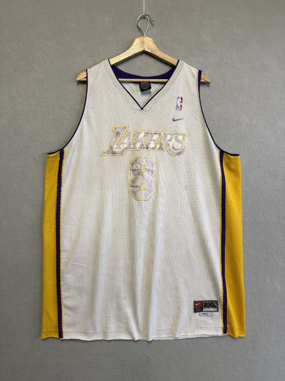 Vintage Nike Los Angeles Lakers Kobe Bryant #8 Jersey White/Yellow XXL